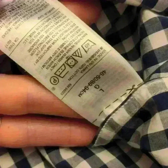 GAP Navy/White Plaid Slim Button Down Shirt - Picture 4 of 4